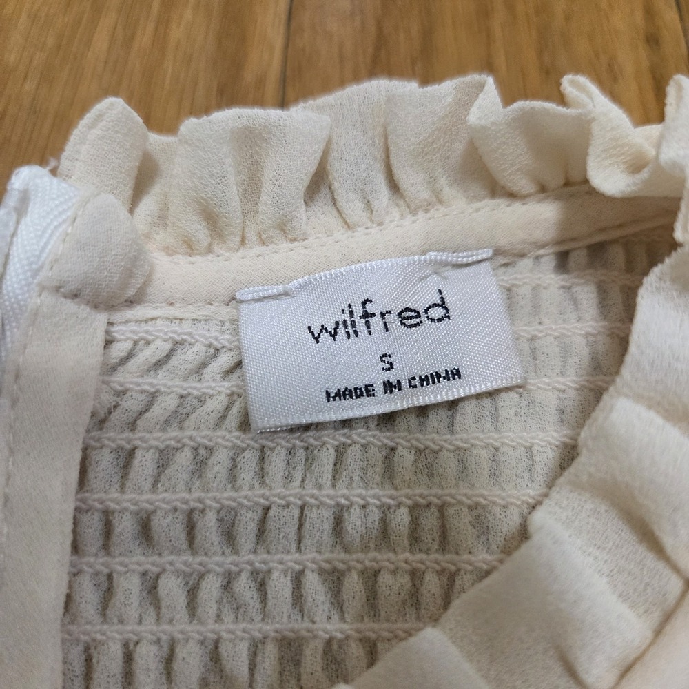 Wilfred Aritzia Tempest Smocked Chiffon Long Sleeve Ruffle Blouse Cream Small - Picture 7 of 11